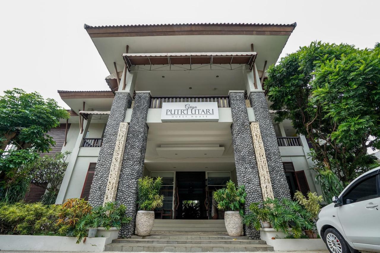 Oyo 282 Putri Utari Residence Маланг Екстериор снимка